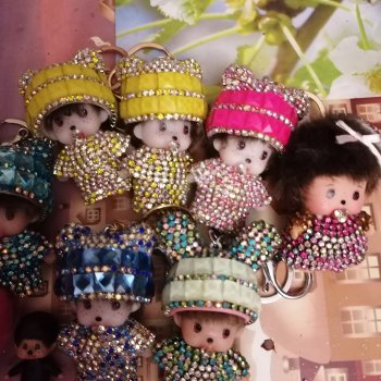 Брелки и маленькие куколки