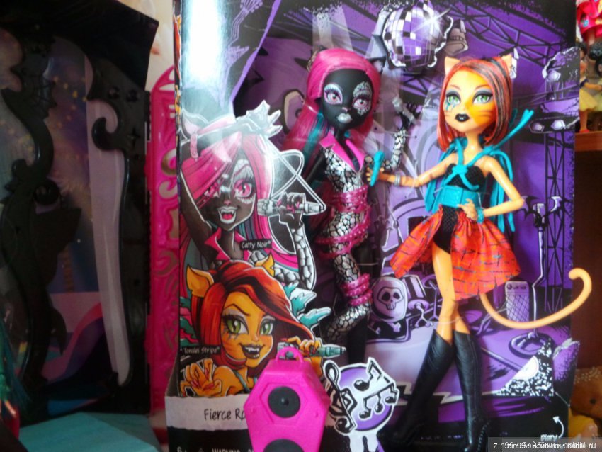 Монстры в городе, или монстер хай вернулись