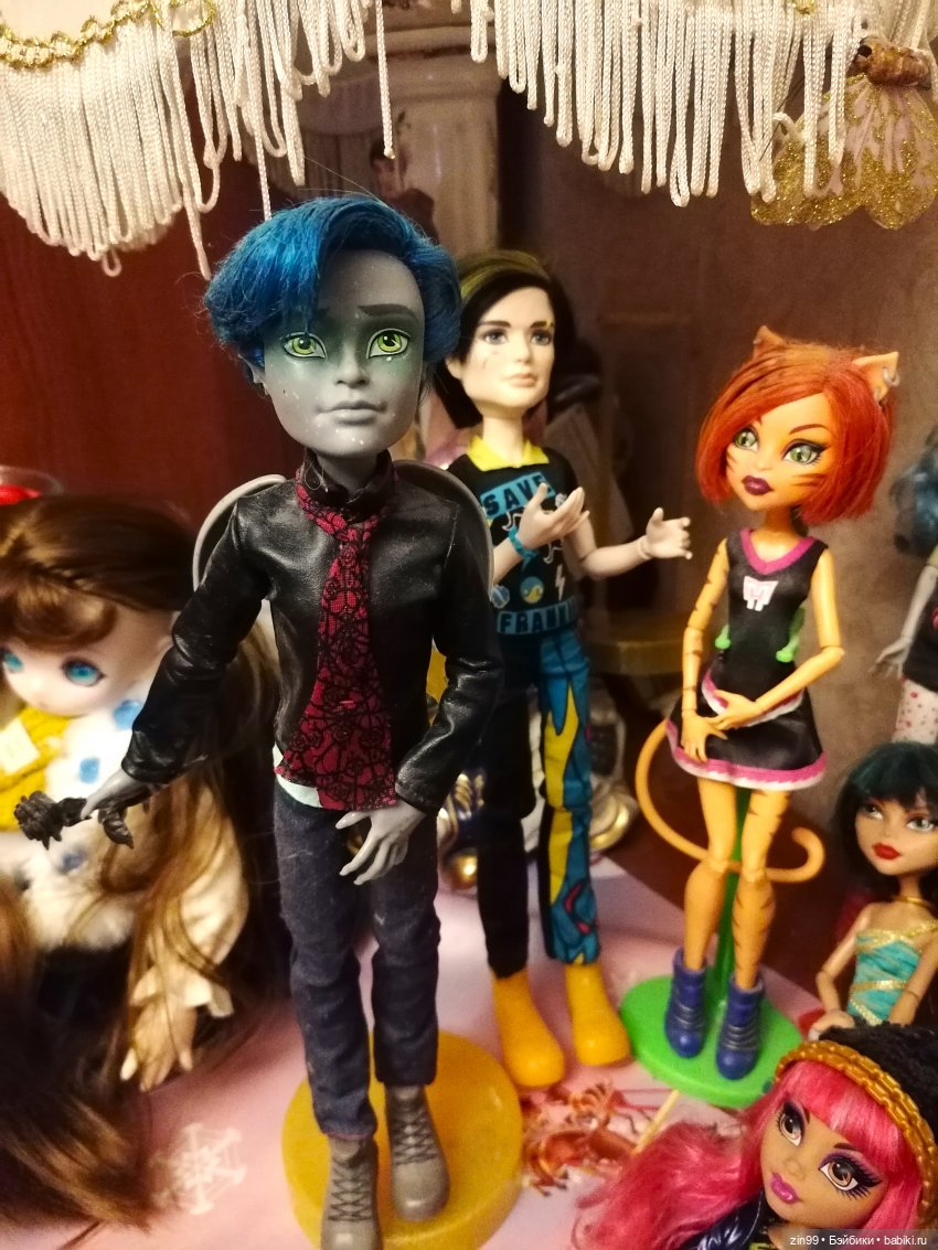 Монстры в городе, или монстер хай вернулись