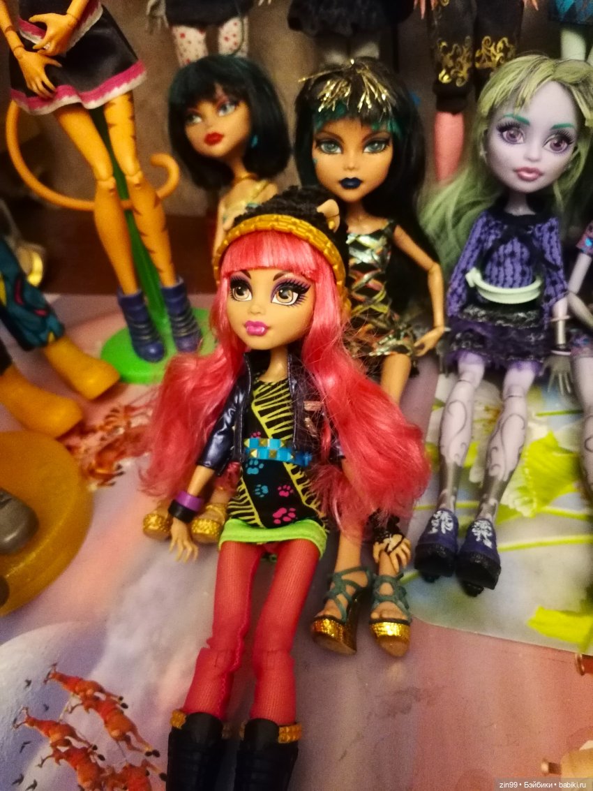 Монстры в городе, или монстер хай вернулись