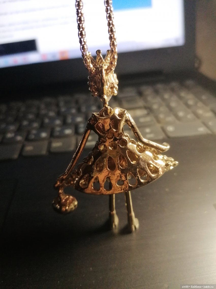 Куколки из проволоки, бусинок и многое другое