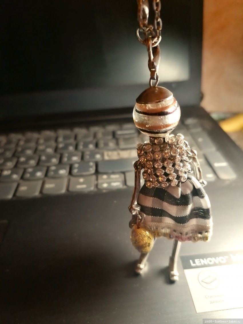 Куколки из проволоки, бусинок и многое другое