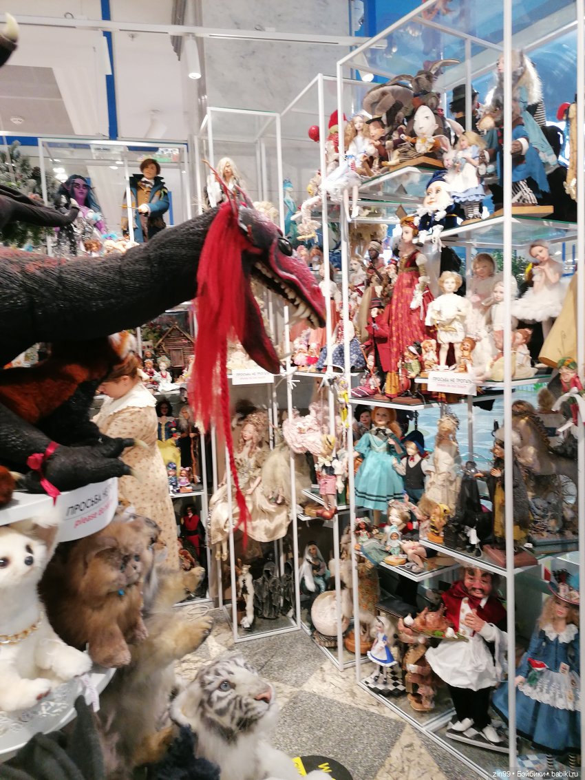 Продолжение прогулки в Детский магазин