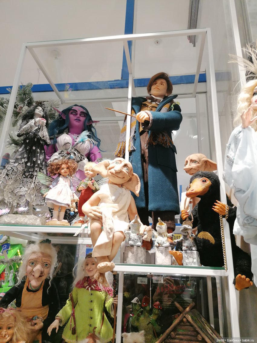 Продолжение прогулки в Детский магазин