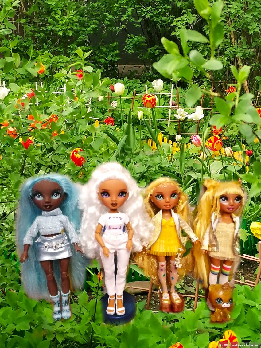 Цветет вишня, черемуха и куклы Rainbow High