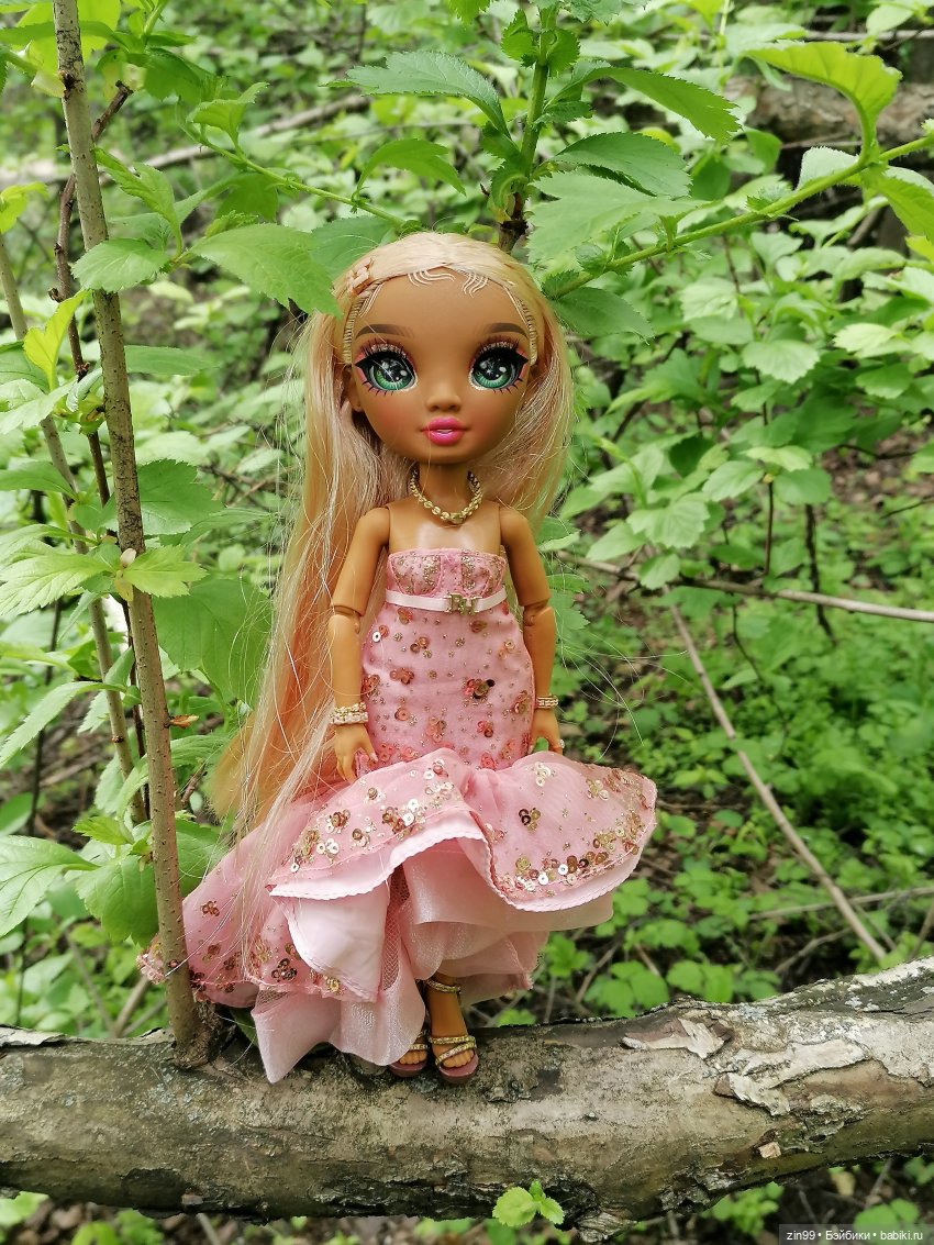 Сабрина в парке Кусково — Куклы Rainbow High (Рейнбоу Хай