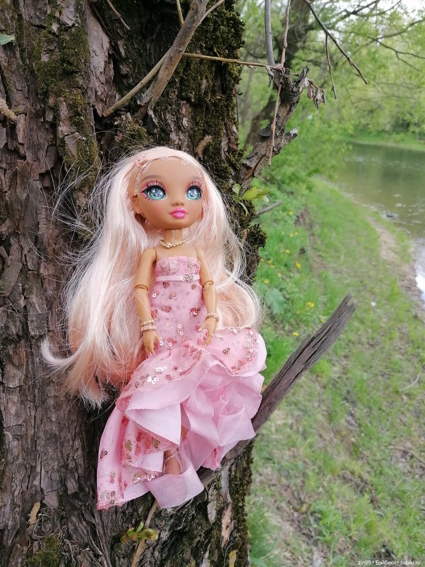 Сабрина в парке Кусково — Куклы Rainbow High (Рейнбоу Хай