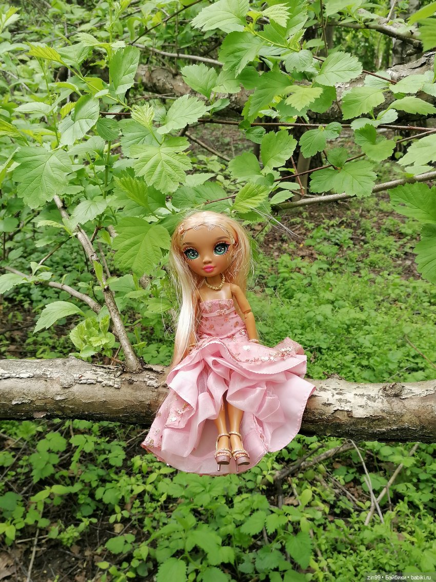 Сабрина в парке Кусково — Куклы Rainbow High (Рейнбоу Хай
