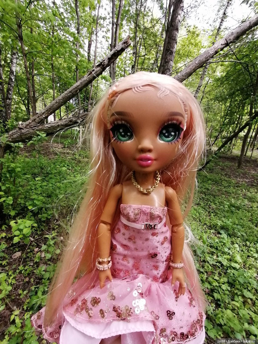 Сабрина в парке Кусково — Куклы Rainbow High (Рейнбоу Хай