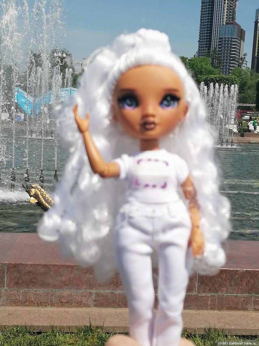 Прогулка по ВДНХ | Бэйбики Прогулка по ВДНХ — Куклы Rainbow High (Рейнбоу Хай