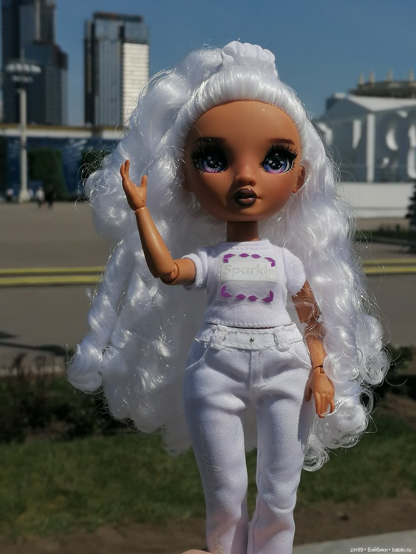 Прогулка по ВДНХ | Бэйбики Прогулка по ВДНХ — Куклы Rainbow High (Рейнбоу Хай