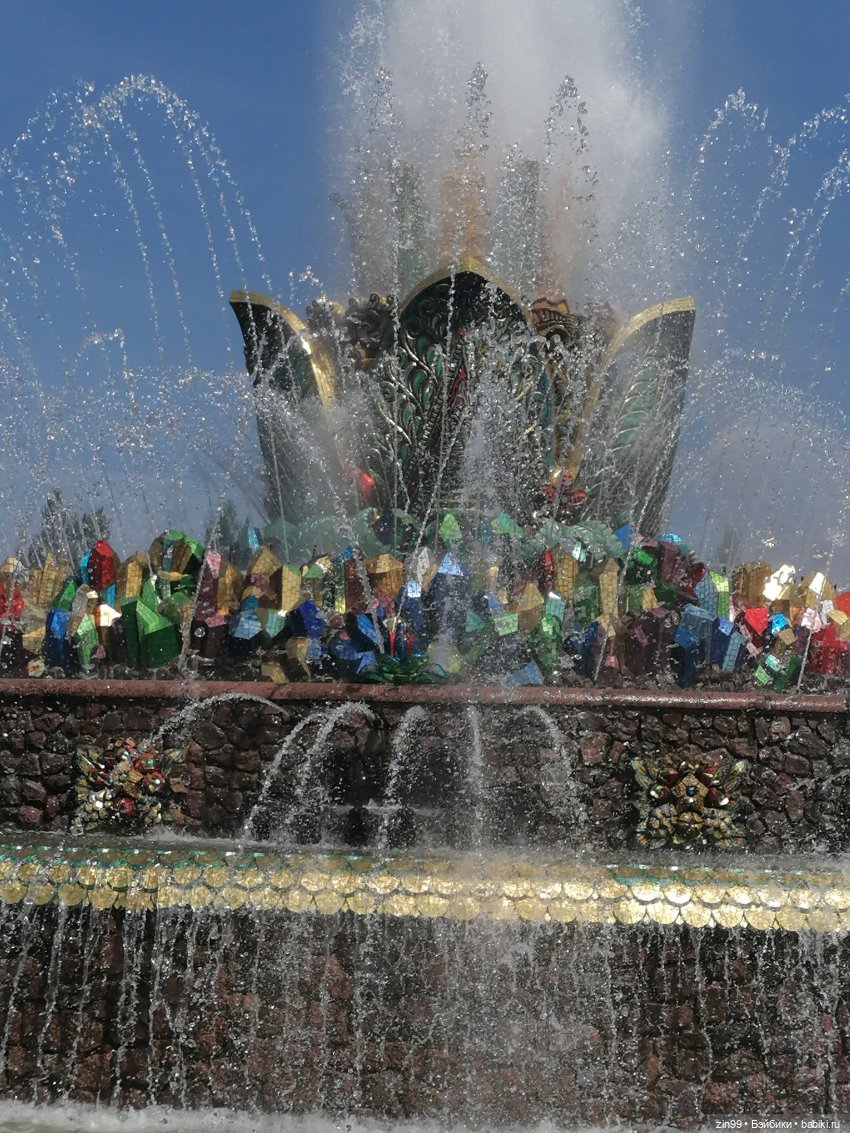 Прогулка по ВДНХ | Бэйбики Прогулка по ВДНХ — Куклы Rainbow High (Рейнбоу Хай