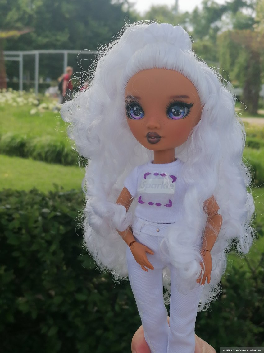 Прогулка по ВДНХ | Бэйбики Прогулка по ВДНХ — Куклы Rainbow High (Рейнбоу Хай