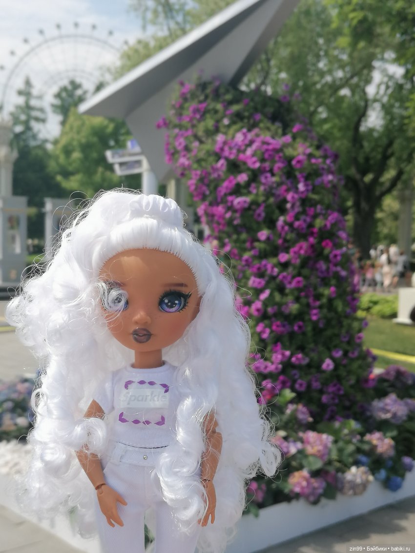 Прогулка по ВДНХ | Бэйбики Прогулка по ВДНХ — Куклы Rainbow High (Рейнбоу Хай