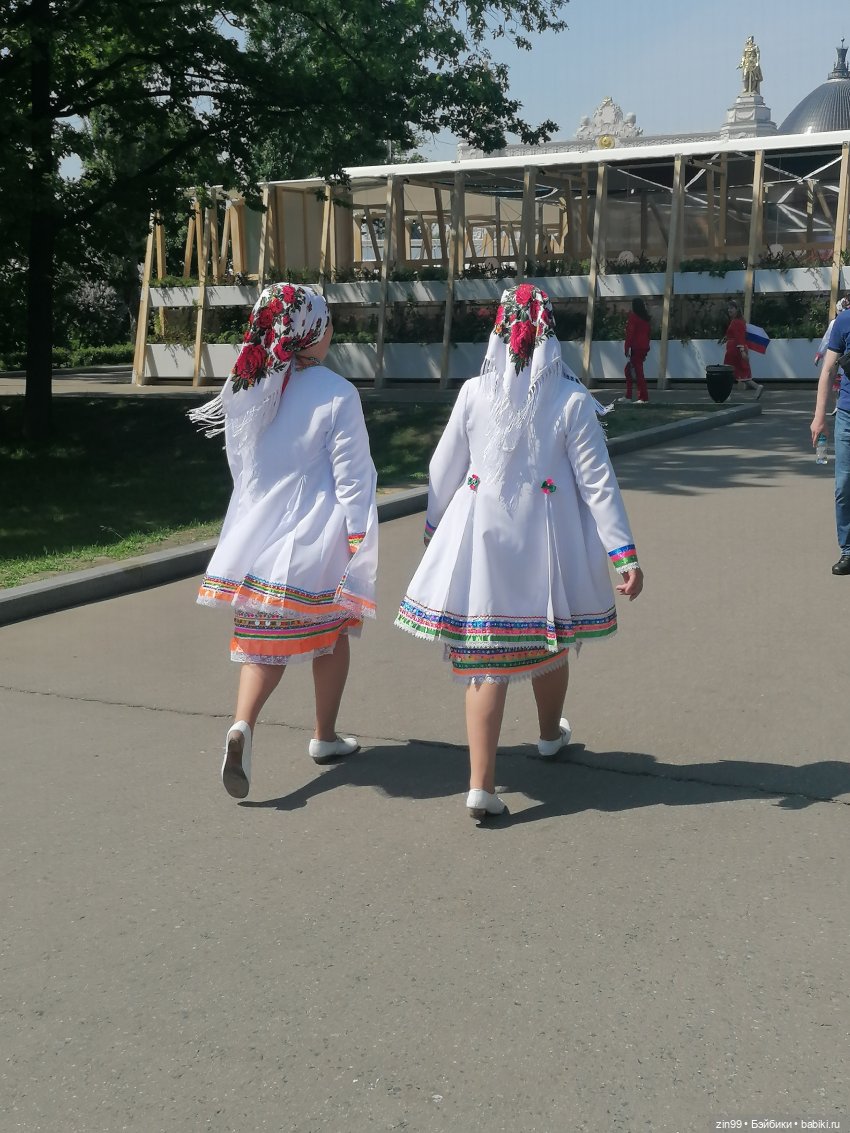 Выставка цветов на ВДНХ — Куклы Rainbow High (Рейнбоу Хай