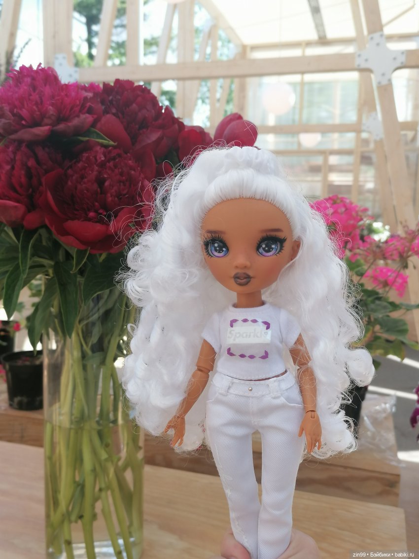 Выставка цветов на ВДНХ — Куклы Rainbow High (Рейнбоу Хай