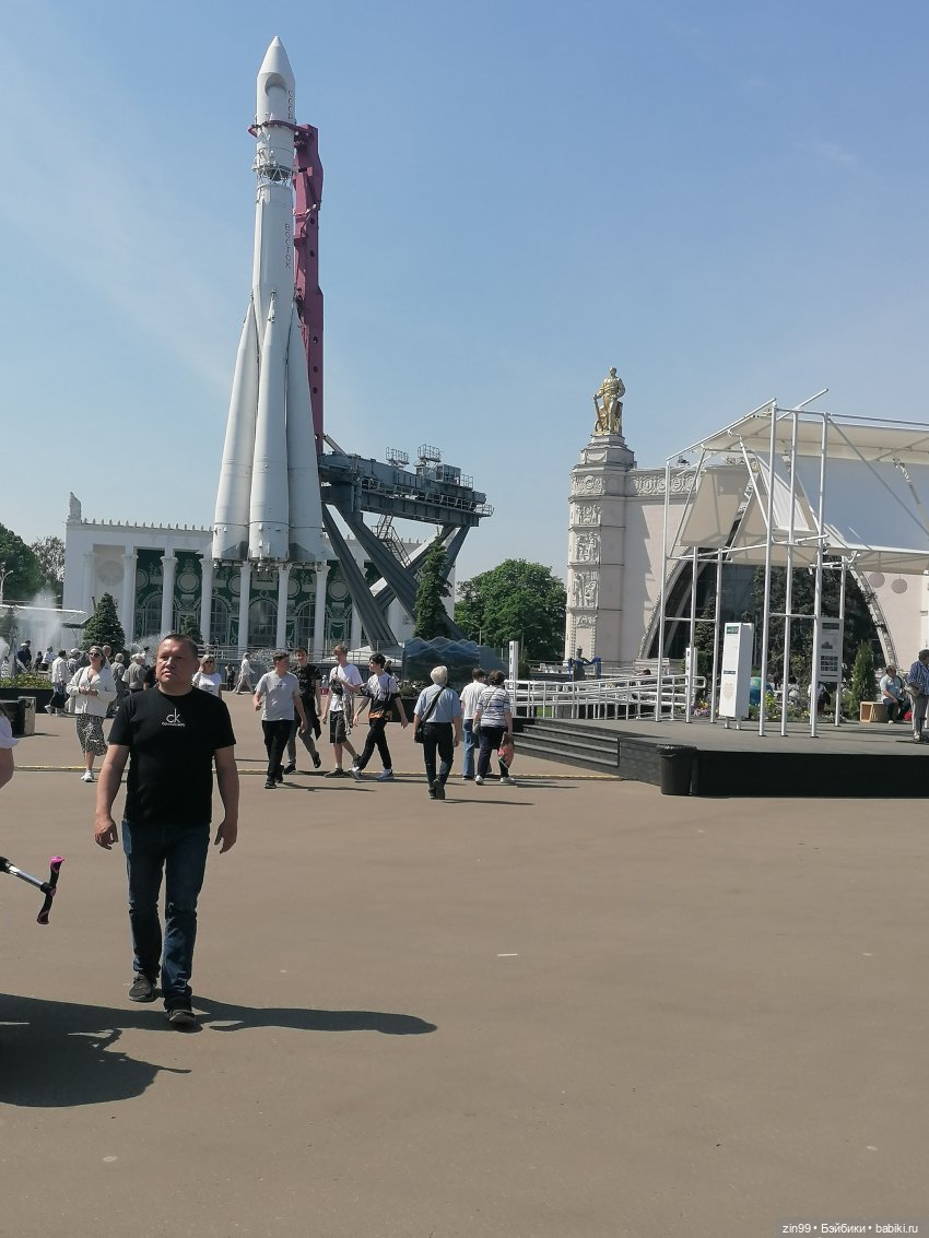 Выставка цветов на ВДНХ — Куклы Rainbow High (Рейнбоу Хай