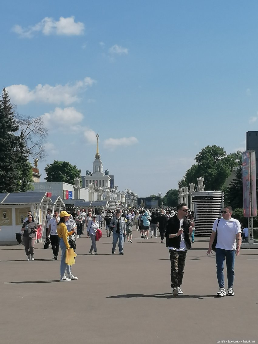 Выставка цветов на ВДНХ — Куклы Rainbow High (Рейнбоу Хай