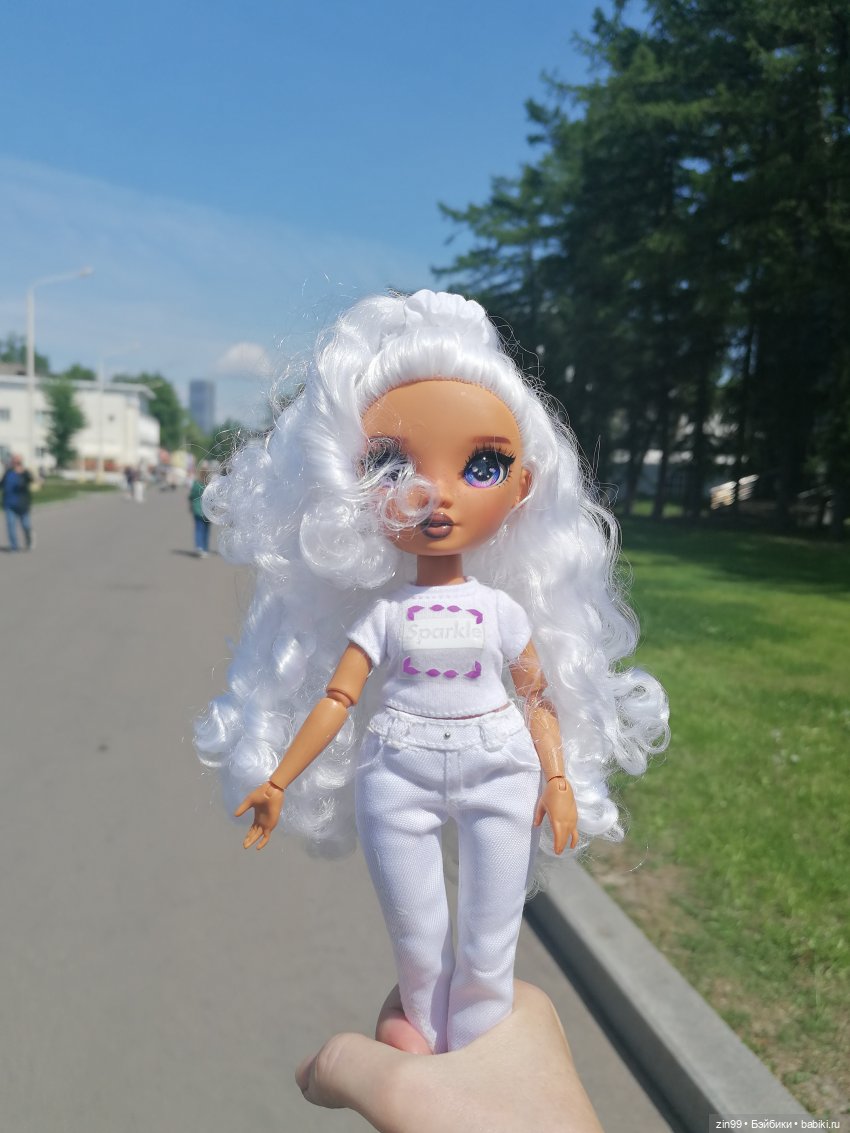 Выставка цветов на ВДНХ — Куклы Rainbow High (Рейнбоу Хай