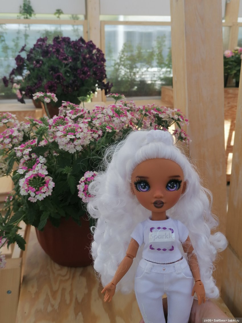 Выставка цветов на ВДНХ — Куклы Rainbow High (Рейнбоу Хай