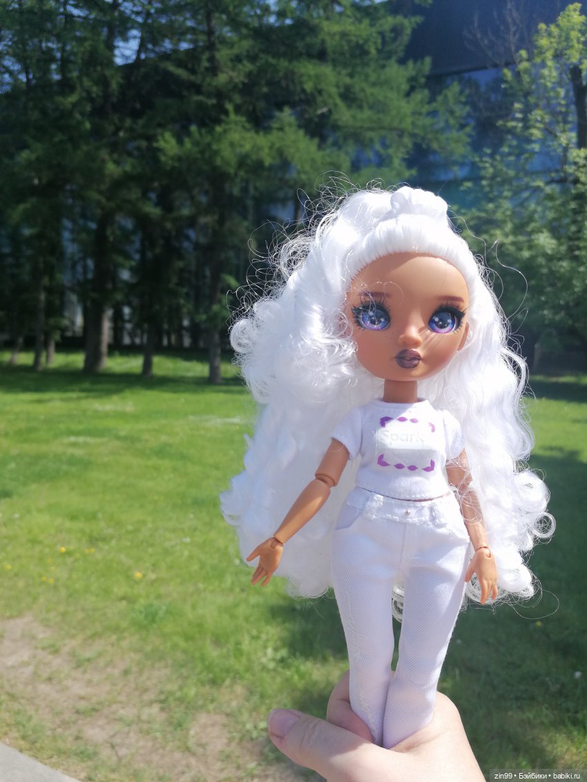 Выставка цветов на ВДНХ — Куклы Rainbow High (Рейнбоу Хай