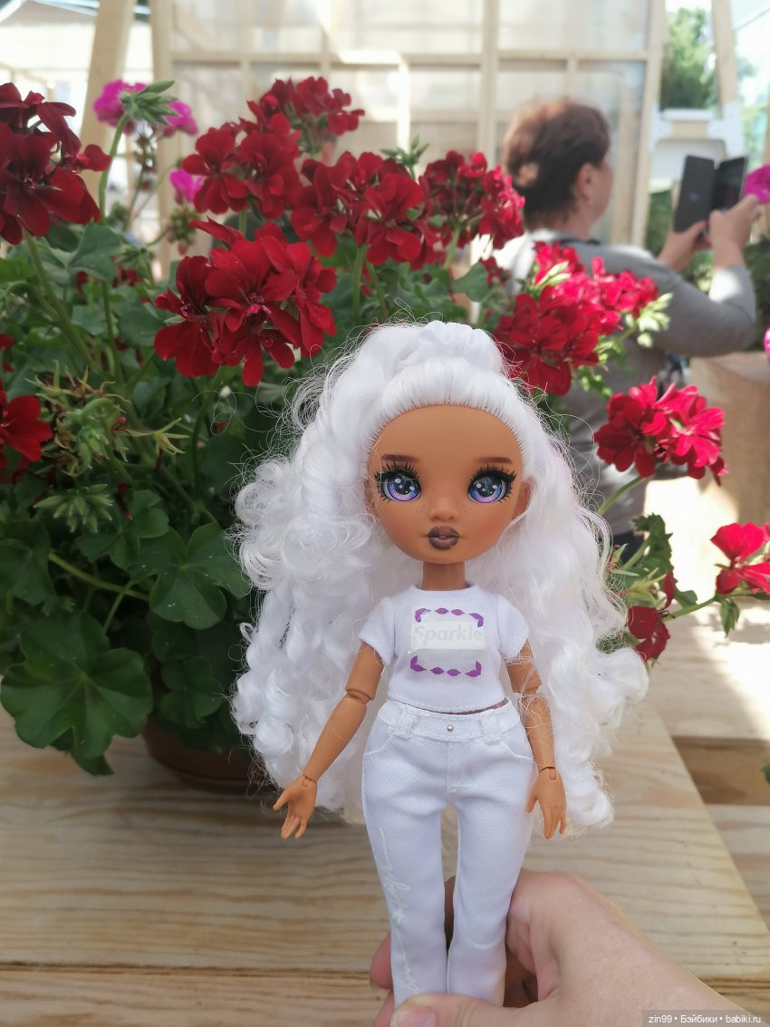 Выставка цветов на ВДНХ — Куклы Rainbow High (Рейнбоу Хай
