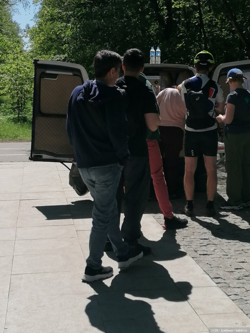 Прогулка с куклами Kidz'n'Cats