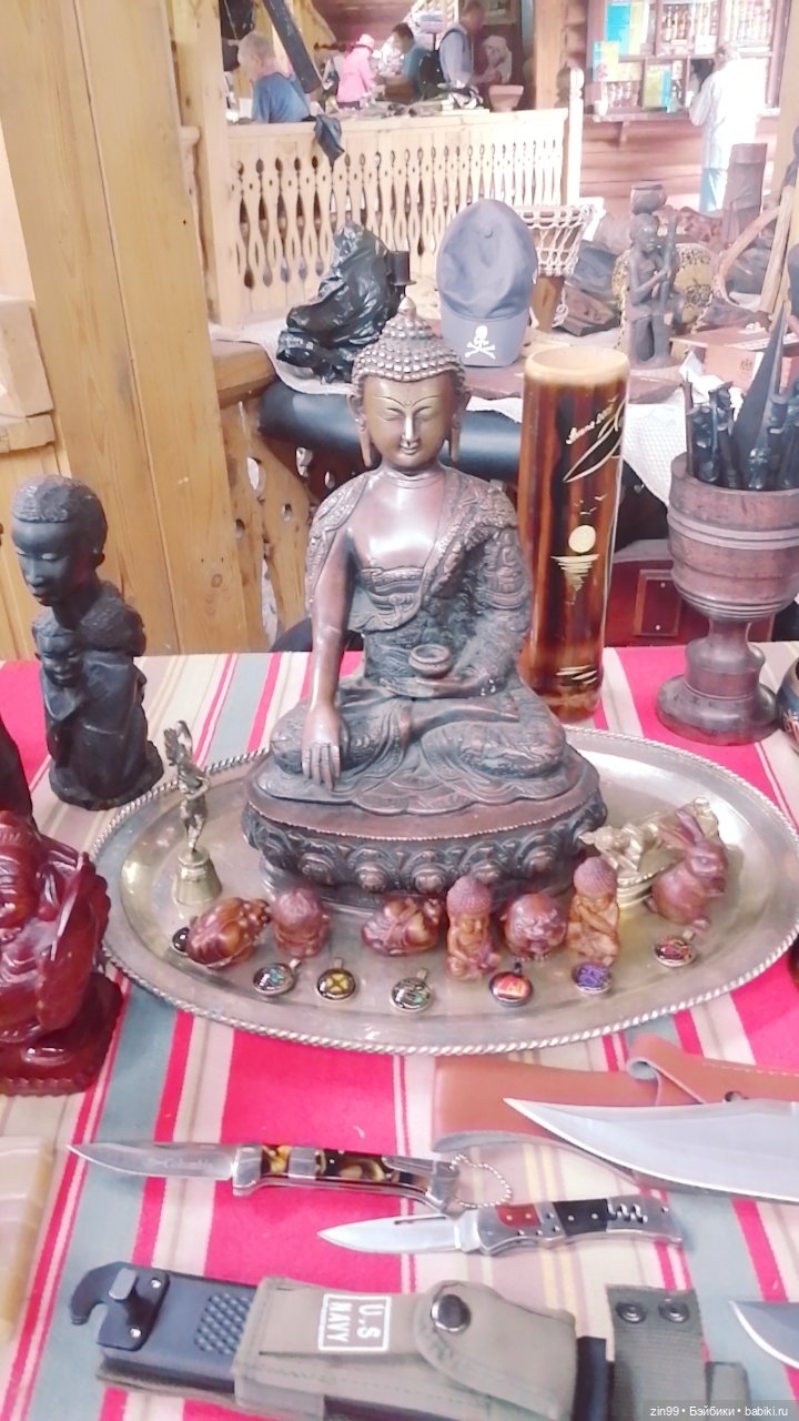 Вернисаж в Измайлово и барахолка там же