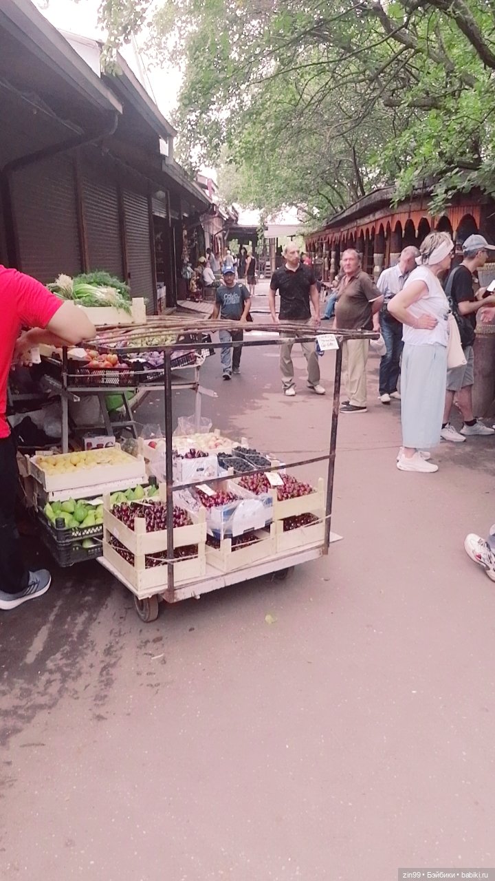 Вернисаж в Измайлово и барахолка там же