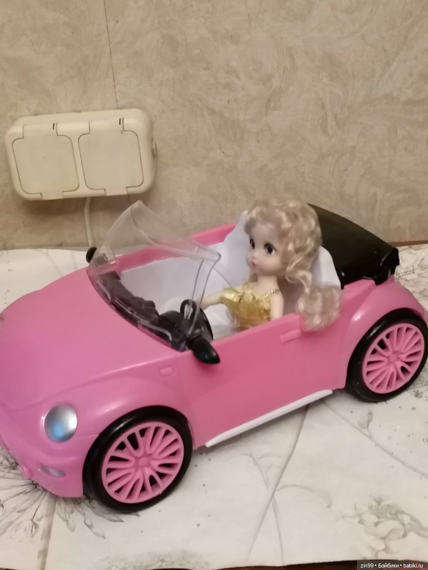 Розовая машинка для кукол