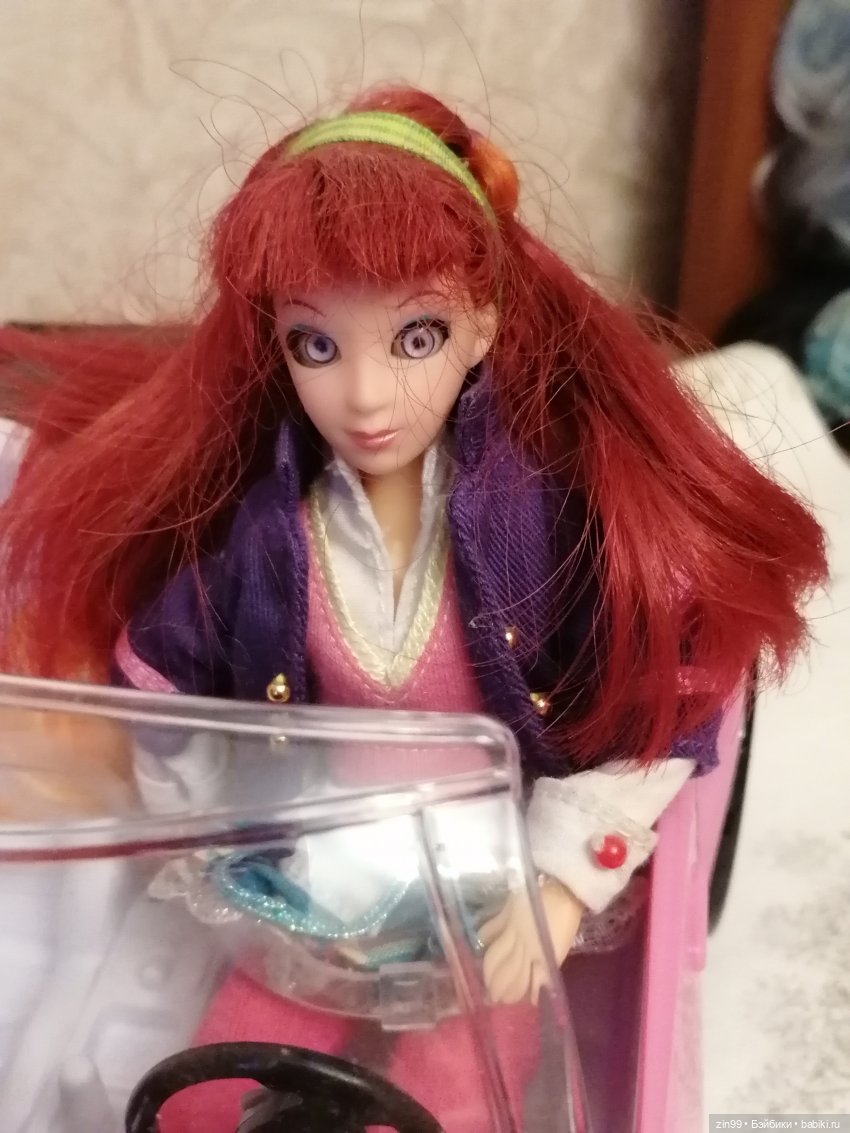 Розовая машинка для кукол