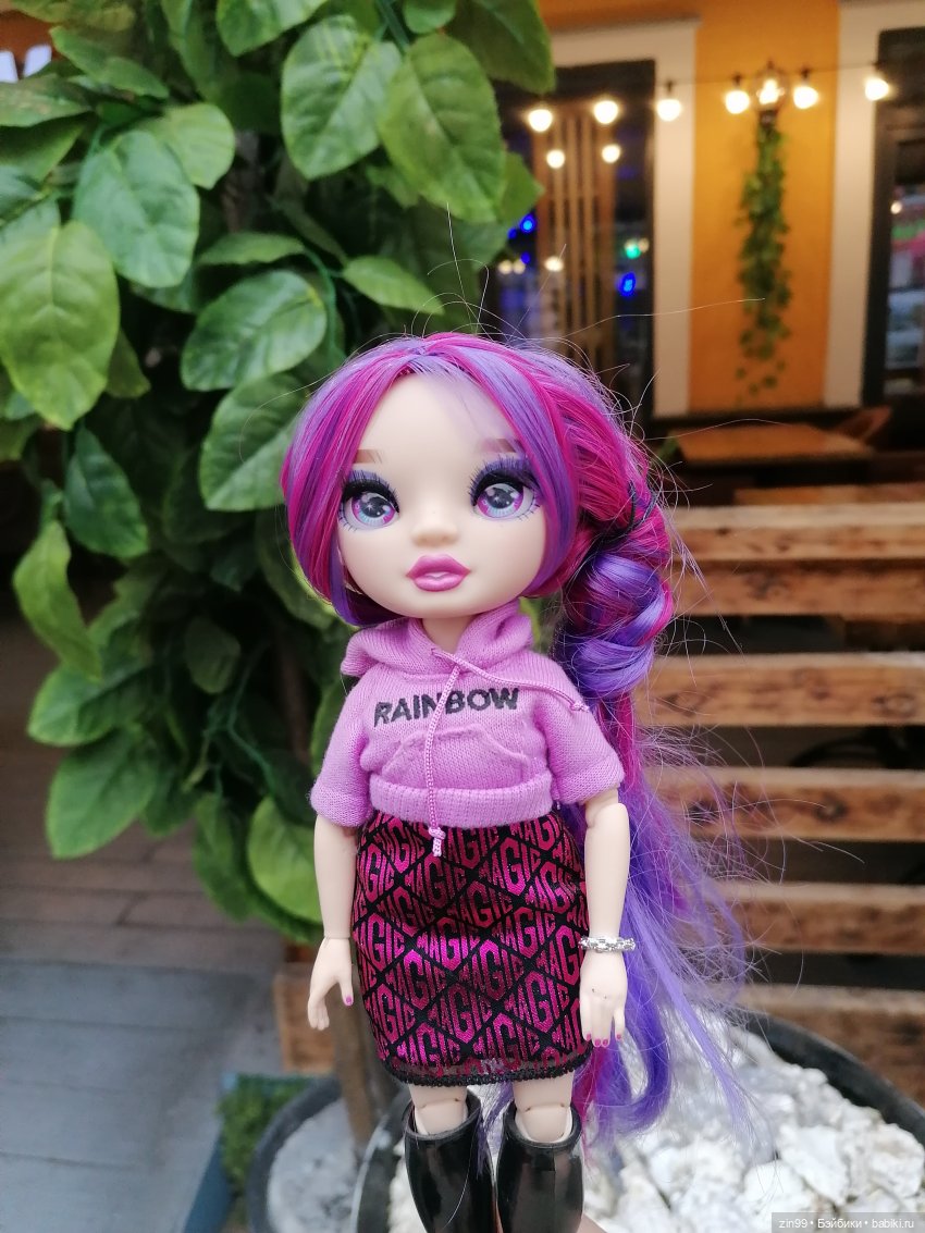 Старый Арбат, прогулка Эми