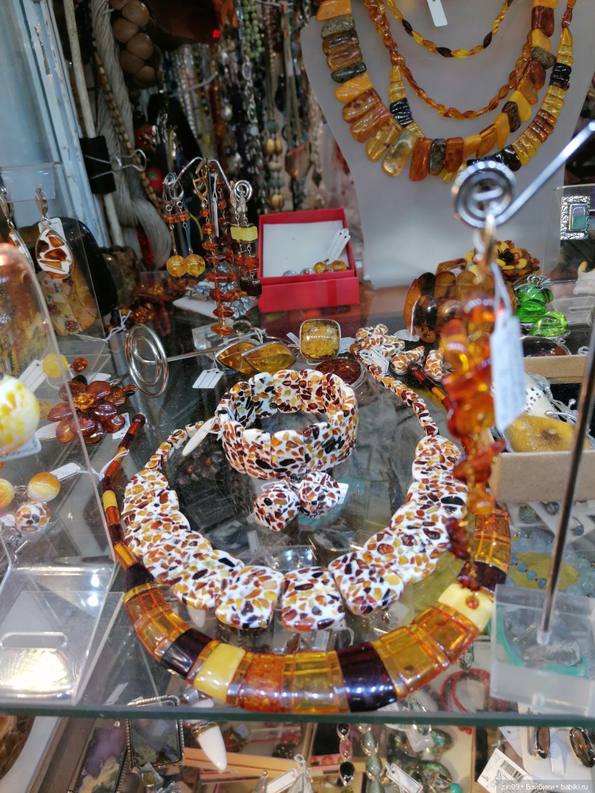 "Новогодний подарок" в Московском Доме художника - весь декабрь