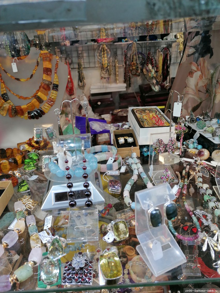 "Новогодний подарок" в Московском Доме художника - весь декабрь