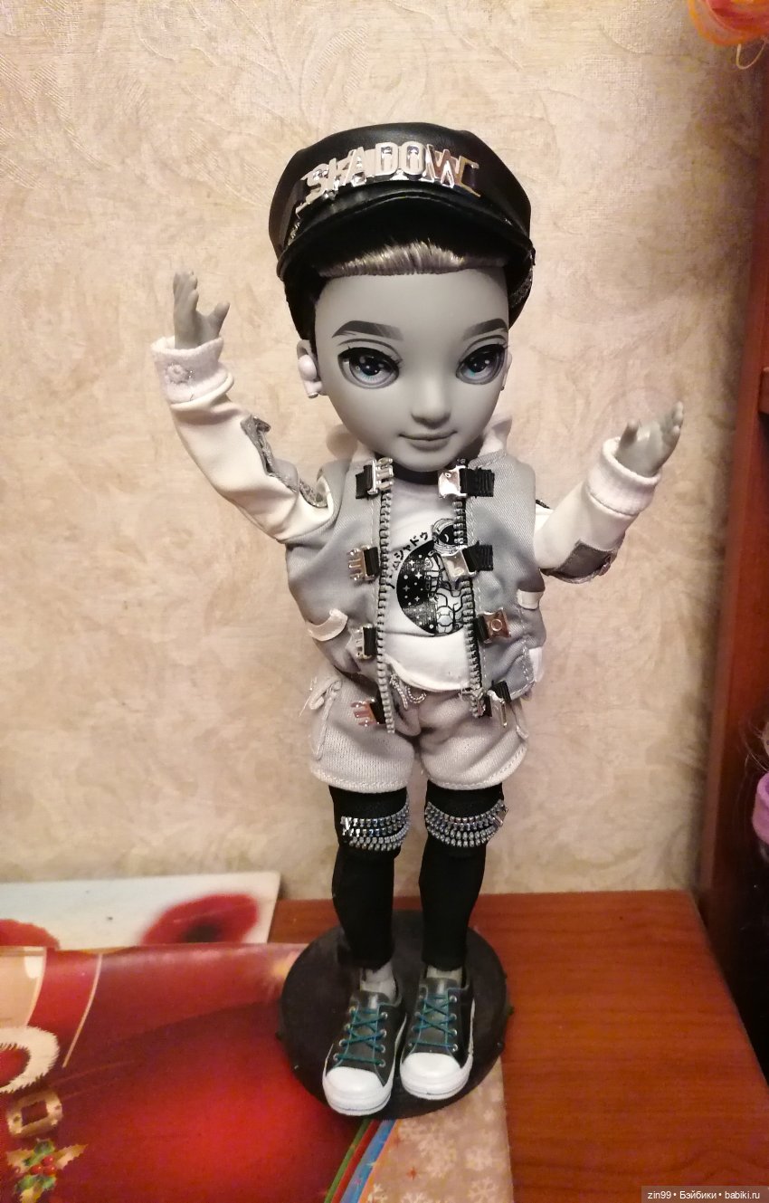 Рекс Shadow High | Бэйбики Рекс Shadow High — Куклы Rainbow High (Рейнбоу Хай (фото 2)