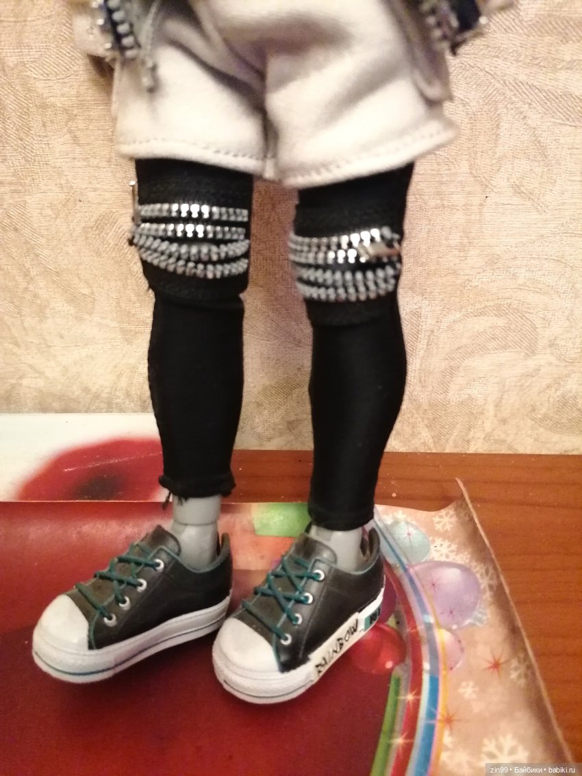 Рекс Shadow High | Бэйбики Рекс Shadow High — Куклы Rainbow High (Рейнбоу Хай (фото 4)