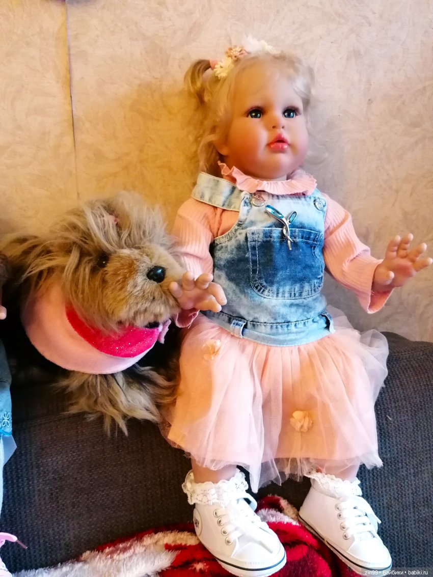 Две одинаковые, двойняшки