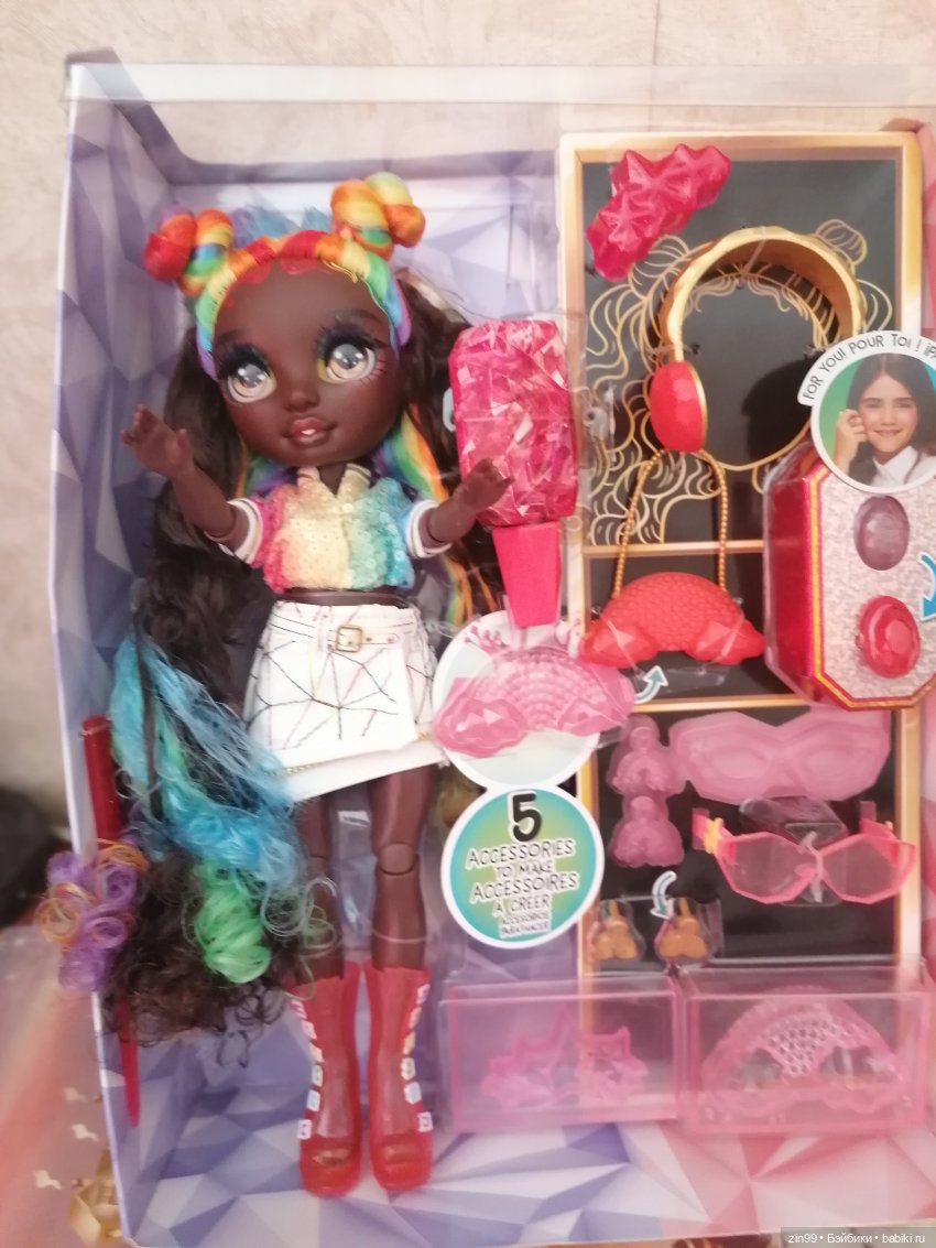 Кукла Rainbow High Creative Crystals Ирис-Iris Bow | Бэйбики Кукла Rainbow High Creative Crystals Ирис-Iris Bow (фото 7)