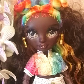 Кукла Rainbow High Creative Crystals Ирис-Iris Bow