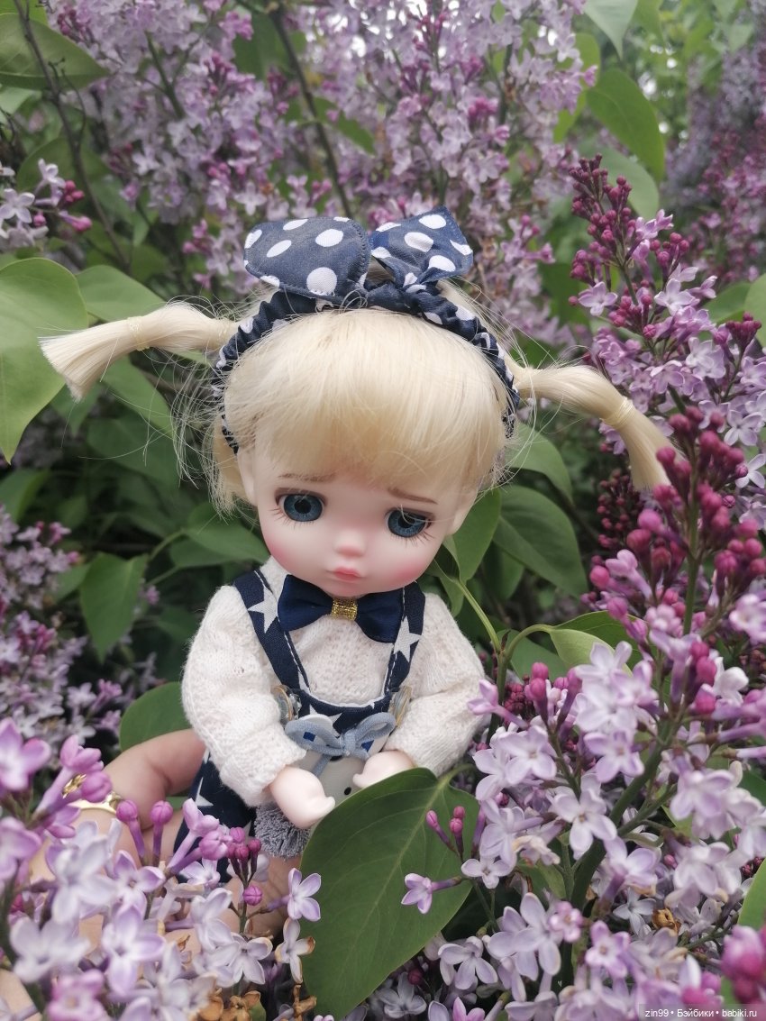 Плыл по городу запах сирени