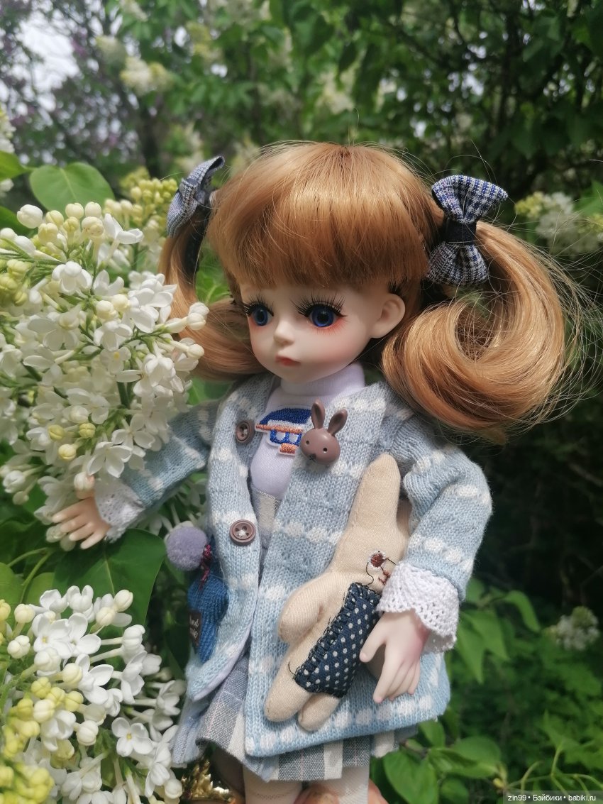 Плыл по городу запах сирени