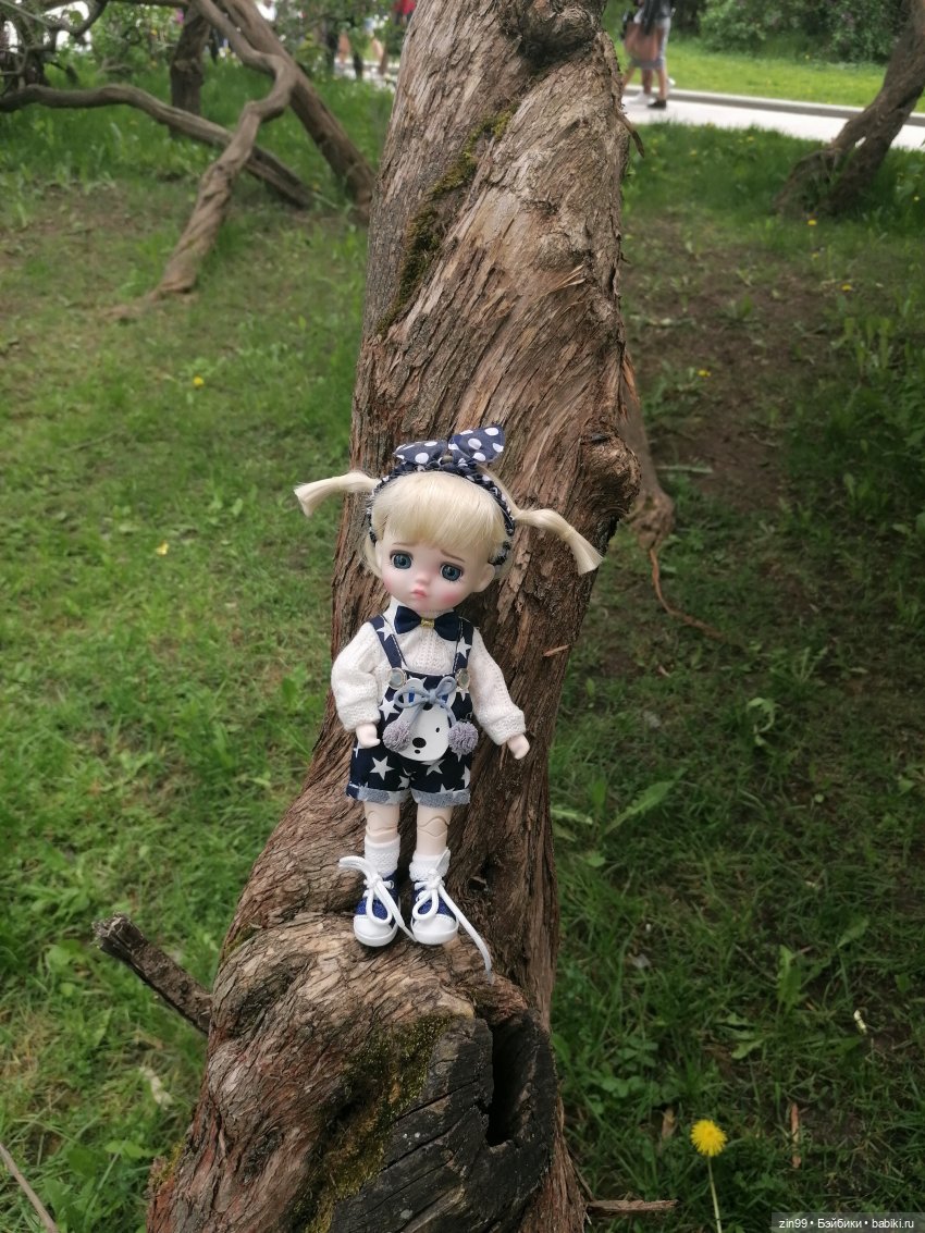 Плыл по городу запах сирени