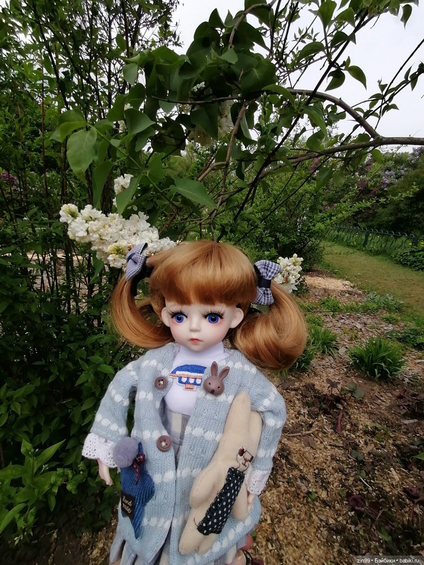 Плыл по городу запах сирени