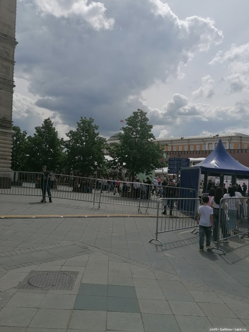 День мороженного в ГУМе — Игровые куклы разных производителей (Разное): редкие бренды