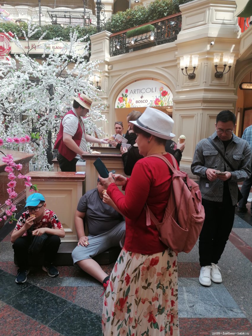 День мороженного в ГУМе — Игровые куклы разных производителей (Разное): редкие бренды