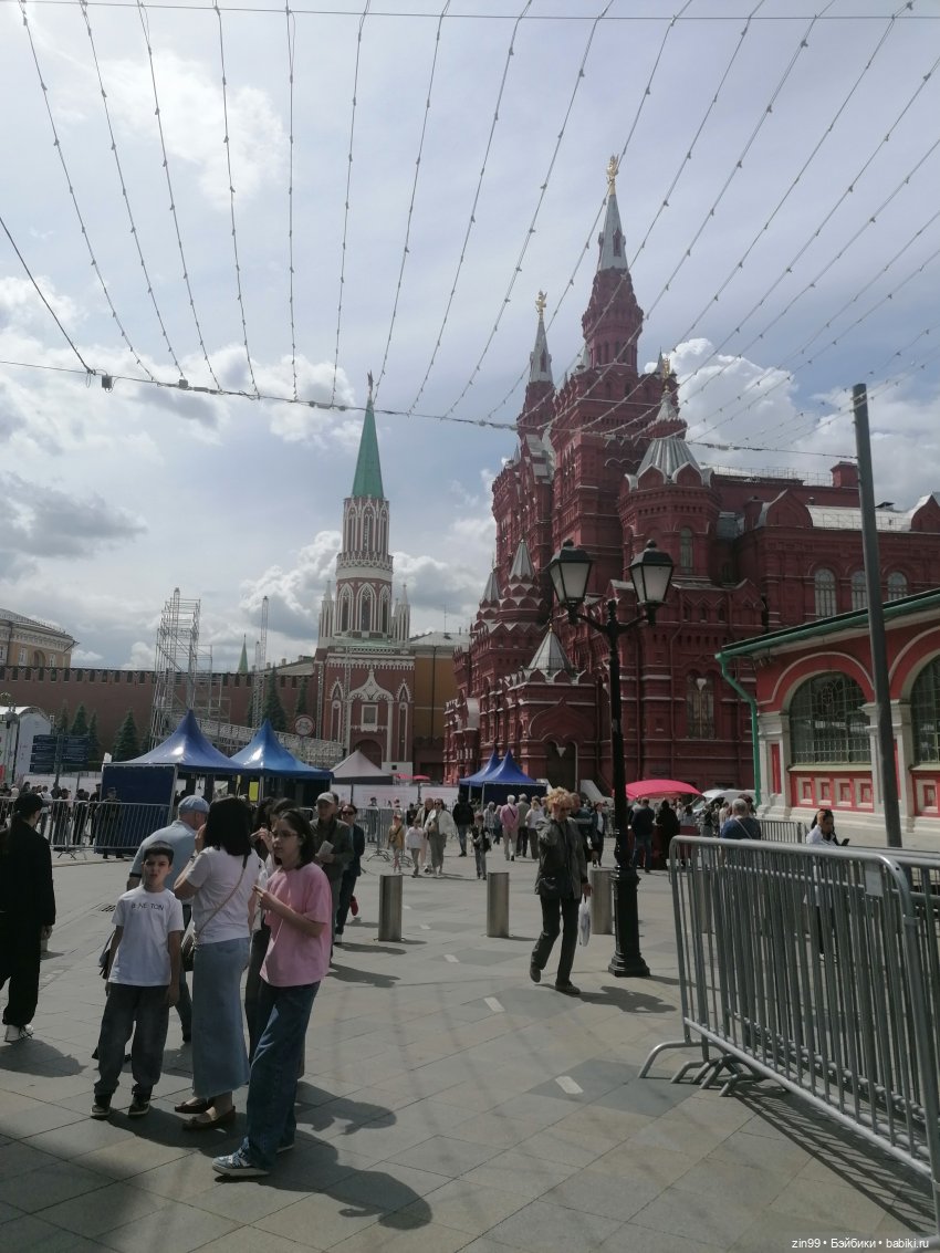 День мороженного в ГУМе — Игровые куклы разных производителей (Разное): редкие бренды