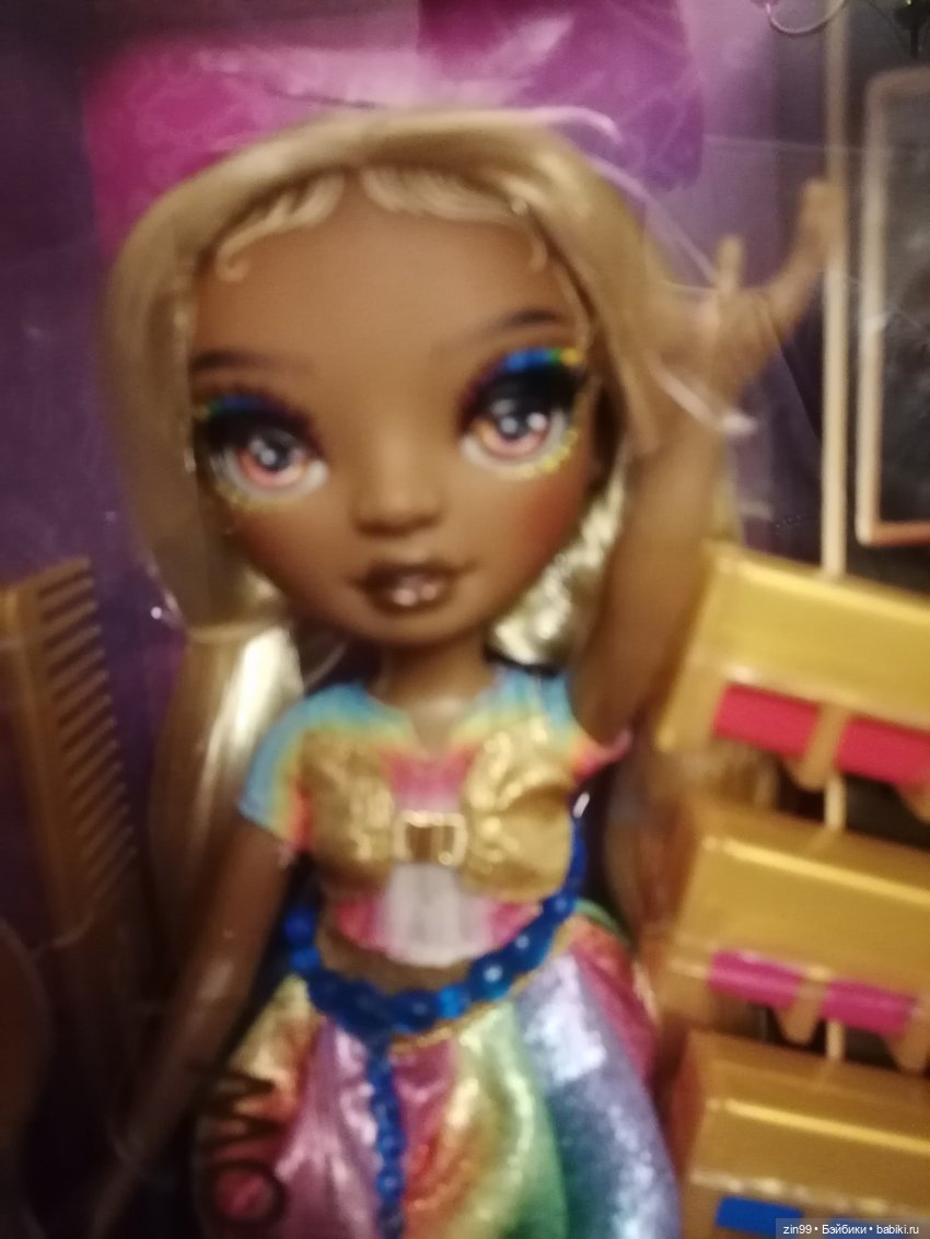 Мелина Rainbow High распаковка (фото 2)