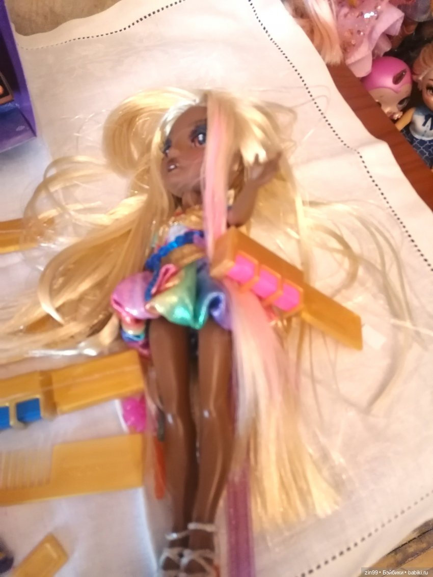 Мелина Rainbow High распаковка