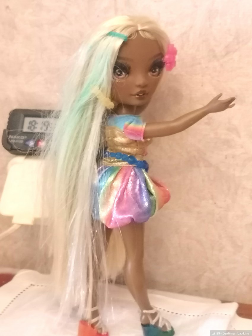Мелина Rainbow High распаковка