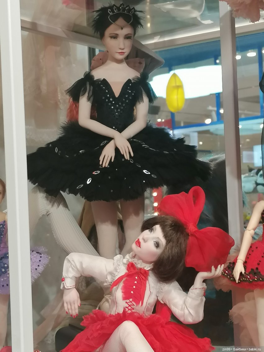 Прогулка в детский магазин в Москве